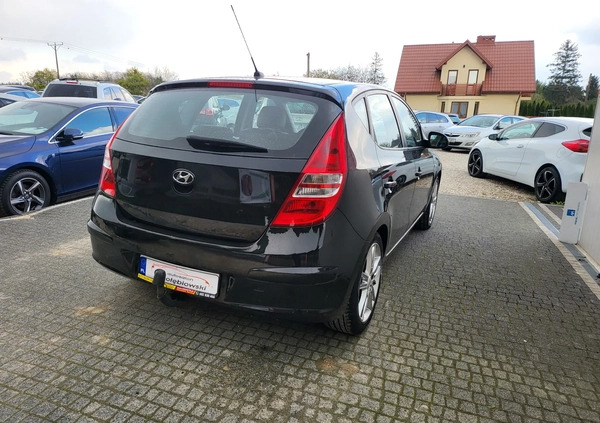 Hyundai I30 cena 18400 przebieg: 189008, rok produkcji 2008 z Mrozy małe 379